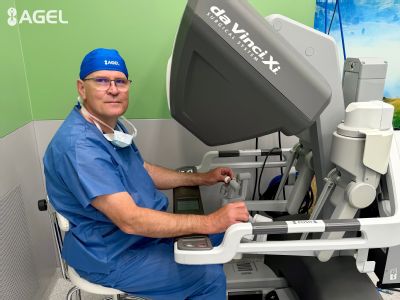 Chirurgovia Fakultnej nemocnice AGEL Košice-Šaca vykonali unikátne robotické operácie pupočných hernií